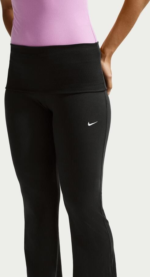 Nike Chill Knit aansluitende geribde broek met halfhoge taille voor dames Zwart - Foto 3