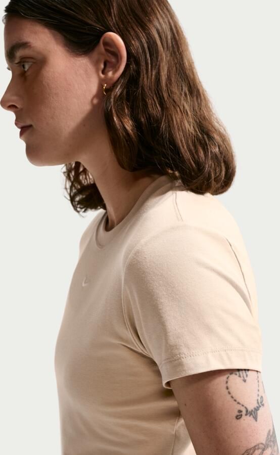 Nike Chill Knit kort T-shirt voor dames Bruin - Foto 4