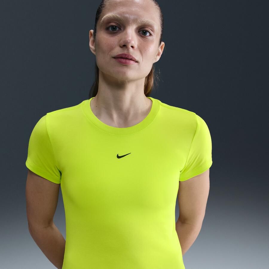 Nike Chill Knit T-shirt voor dames Groen - Foto 4