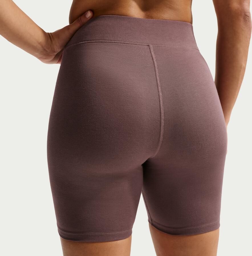 Nike Classic bikeshorts met hoge taille voor dames (21 cm) Paars