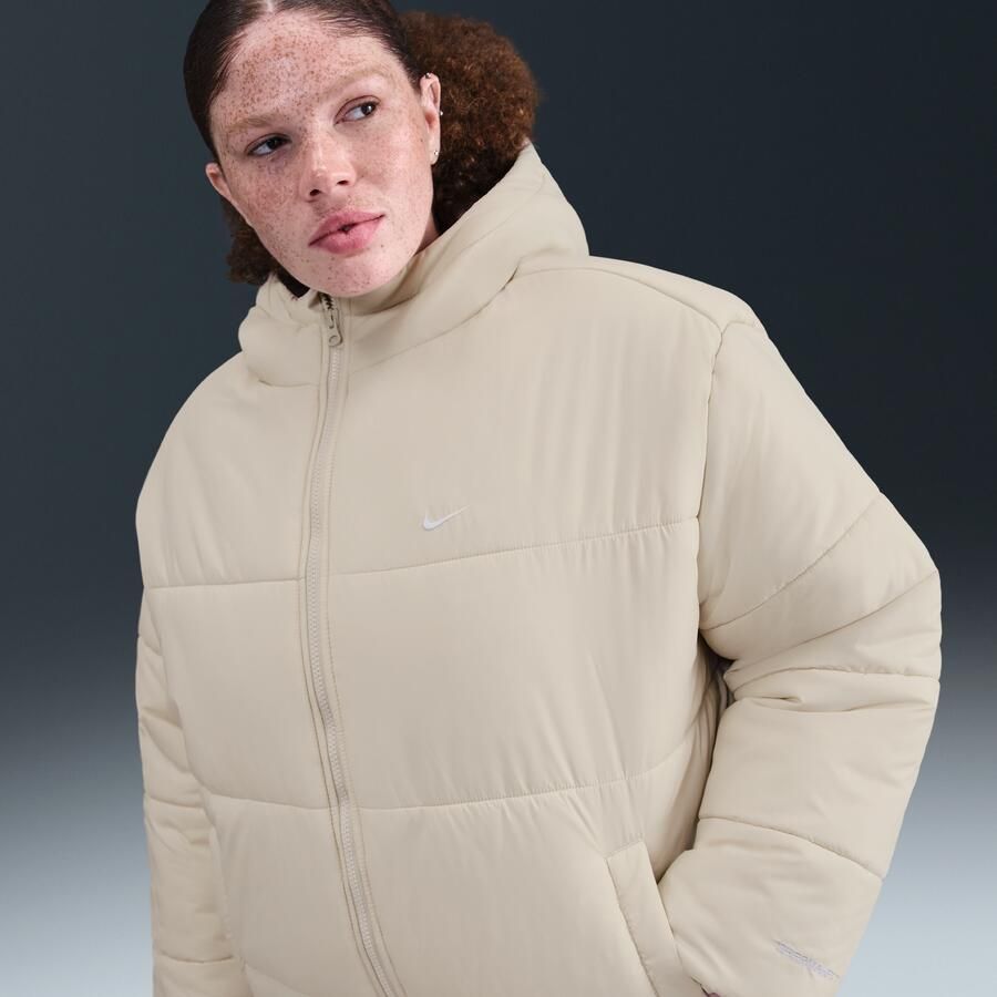 Nike Classic Puffer Therma-FIT ruimvallend jack met capuchon voor dames (Plus Size) Grijs - Foto 4