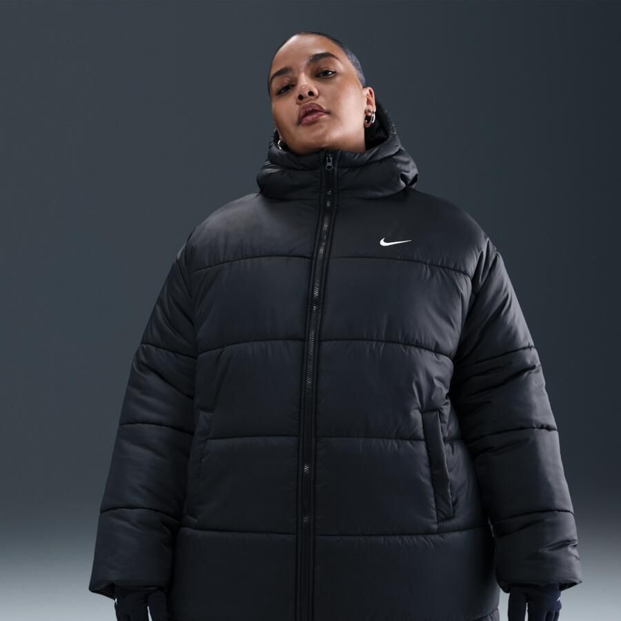 Nike Classic Therma-FIT ruimvallende parka voor dames (Plus Size) Zwart - Foto 4