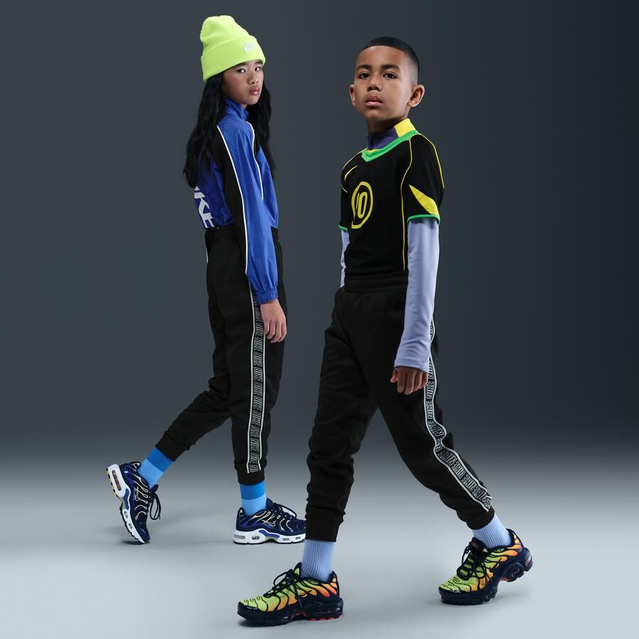 Nike Club Dri-FIT joggingbroek voor kids Zwart - Foto 4