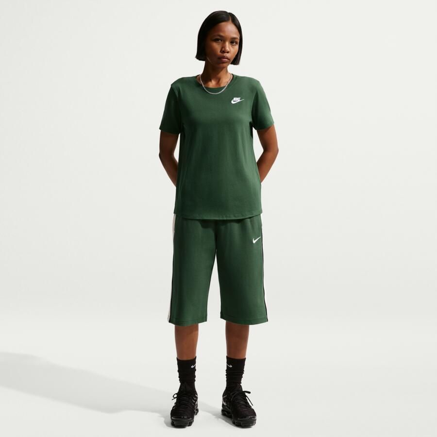 Nike Club Essentials T-shirt voor dames Groen