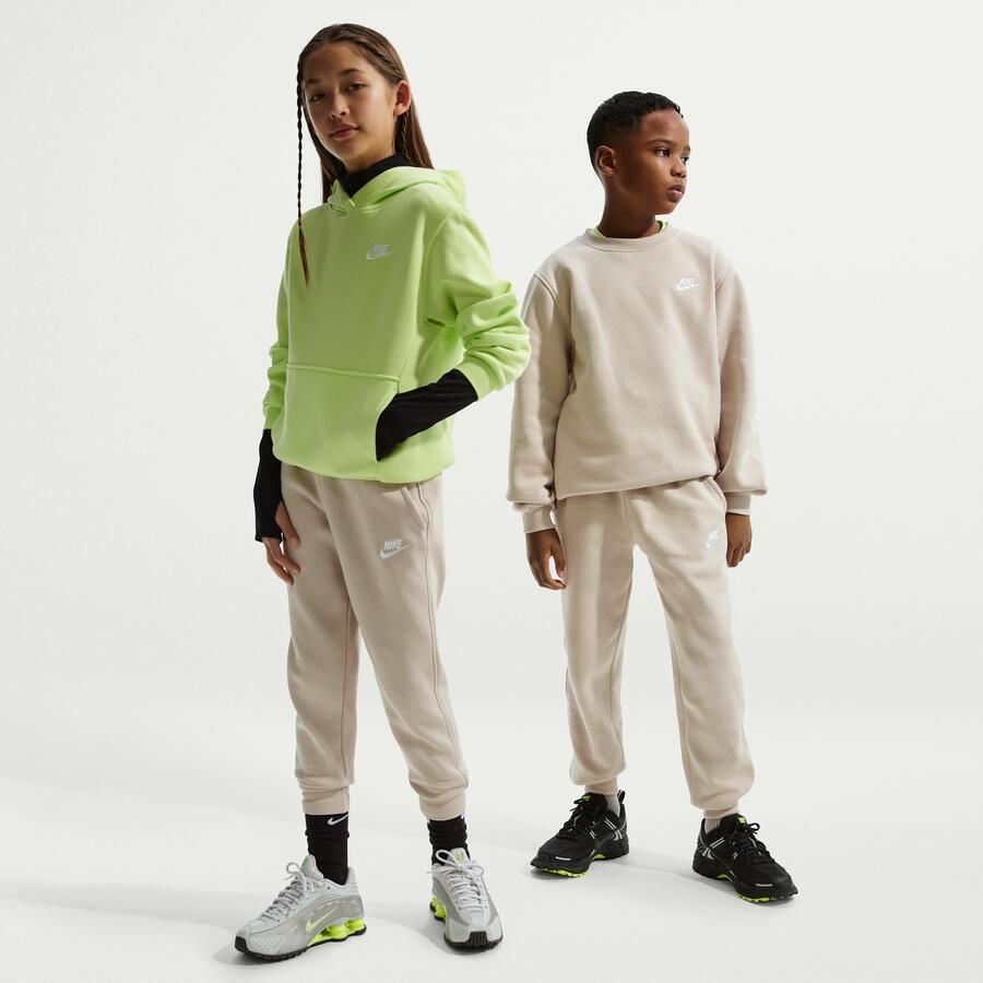 Nike Club Fleece joggingbroek voor kids Bruin - Foto 4