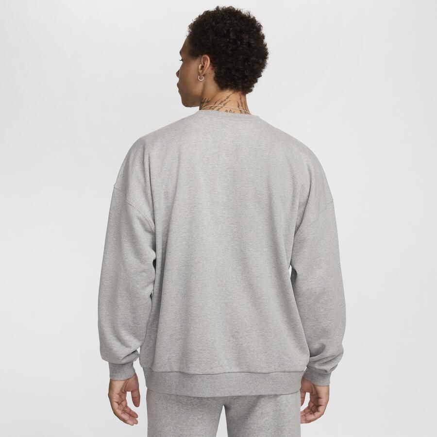 Nike Club Fleece oversized herentop van sweatstof met ronde hals Grijs - Foto 4