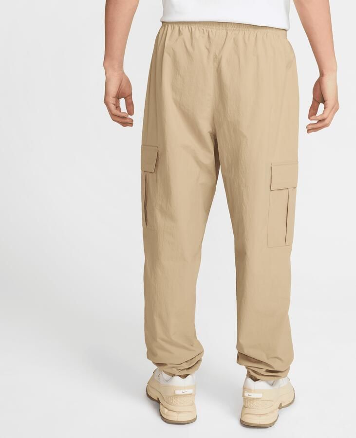 Nike Club Geweven cargobroek voor heren Bruin - Foto 3