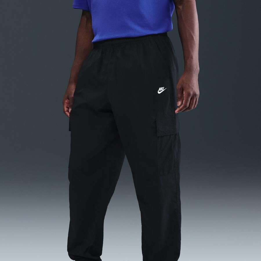 Nike Club Geweven cargobroek voor heren Zwart