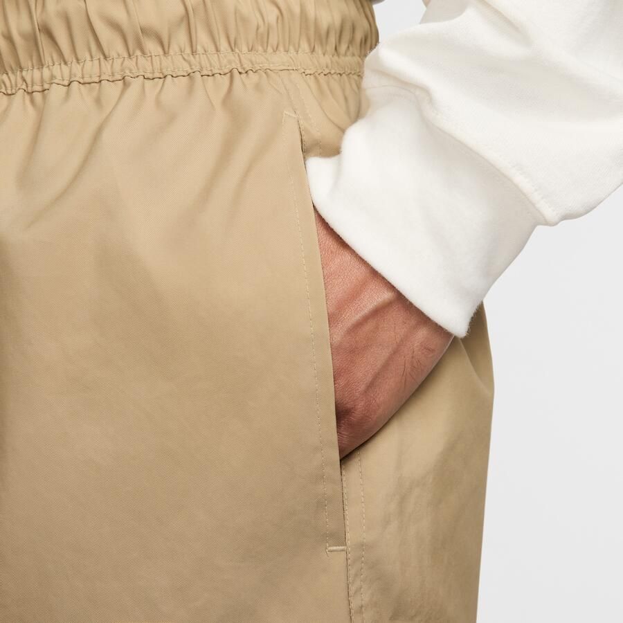 Nike Club Geweven flowshorts voor heren Bruin - Foto 3