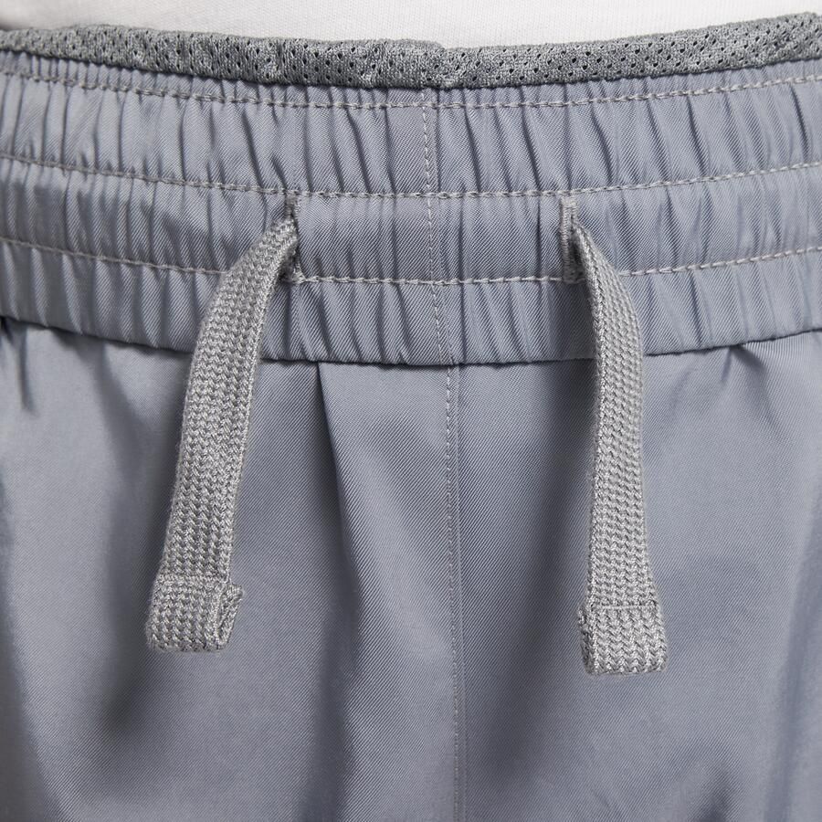 Nike Club geweven joggingbroek voor kids Grijs
