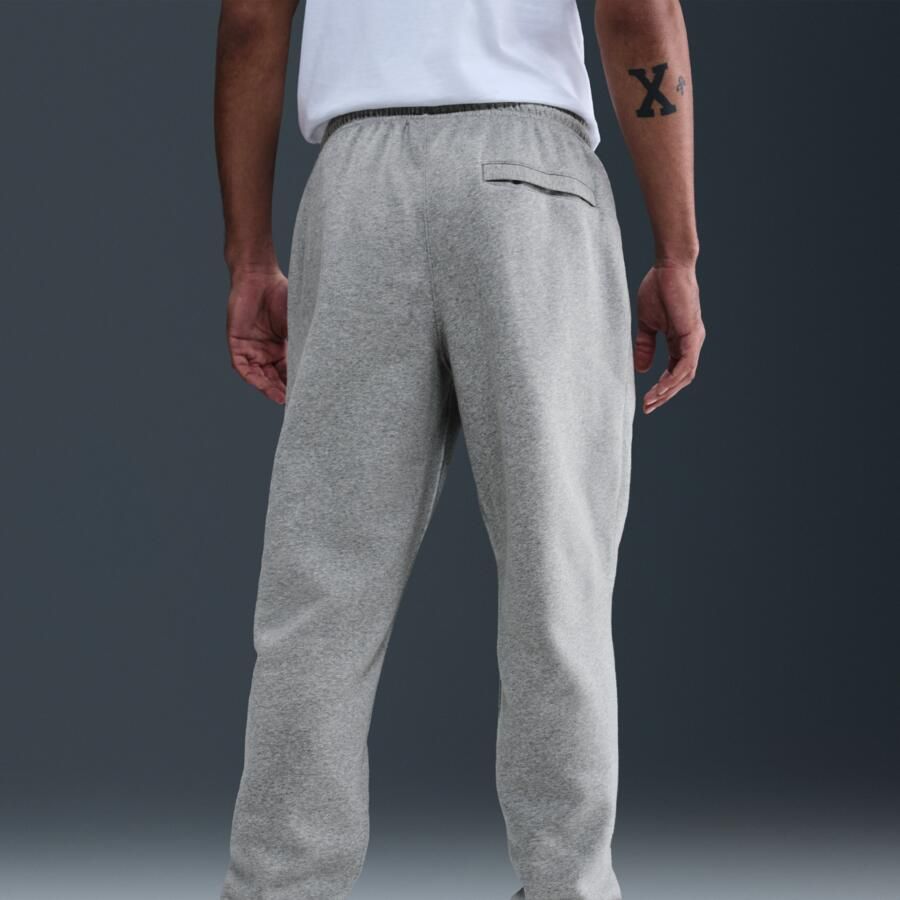Nike Club herenbroek van geborstelde fleece met boorden Grijs - Foto 3