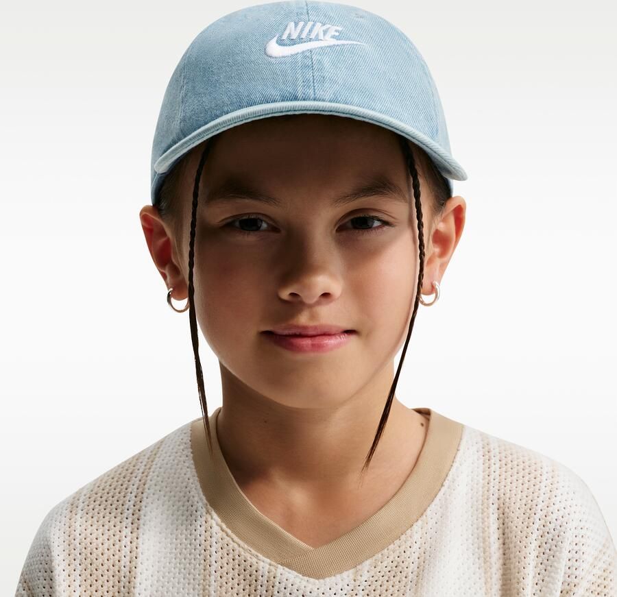 Nike Club ongestructureerde denim pet voor kids Blauw - Foto 4