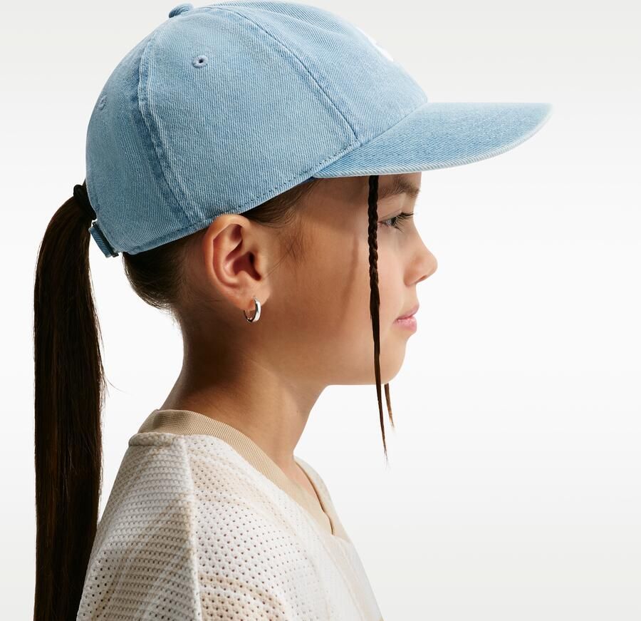 Nike Club ongestructureerde denim pet voor kids Blauw