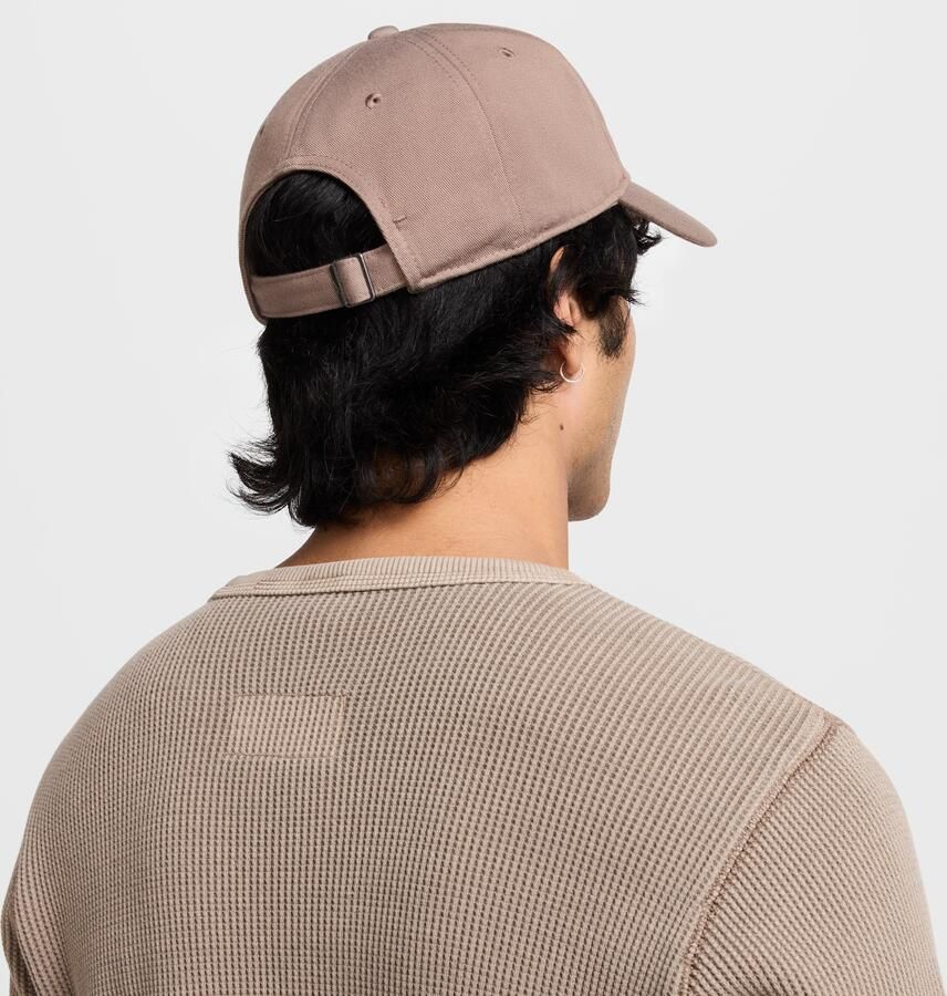 Nike Club ongestructureerde pet Bruin - Foto 4