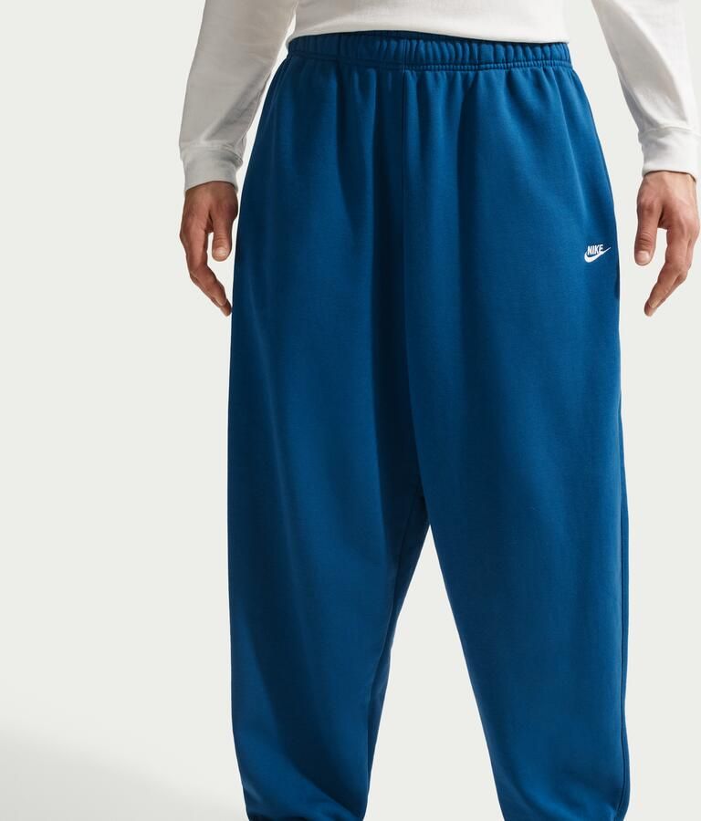 Nike Club oversized broek van sweatstof voor heren Blauw - Foto 3