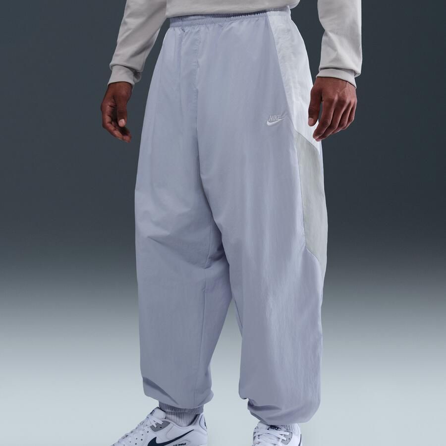 Nike Club oversized geweven trainingsbroek voor heren Grijs
