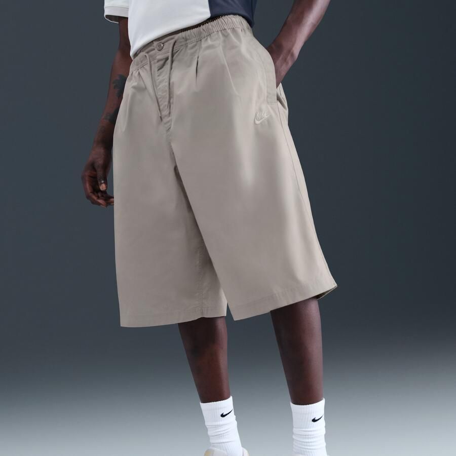 Nike Club oversized herenshorts Grijs