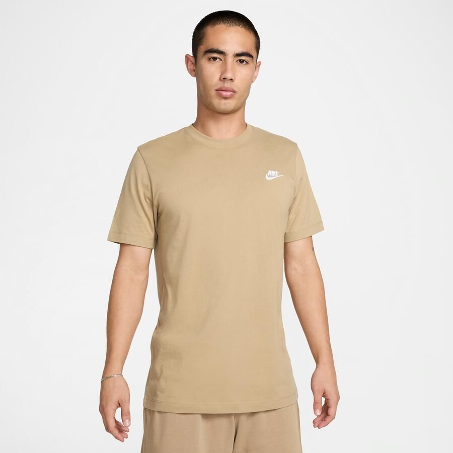 Nike Sportswear Club T-shirt voor heren Bruin - Foto 3