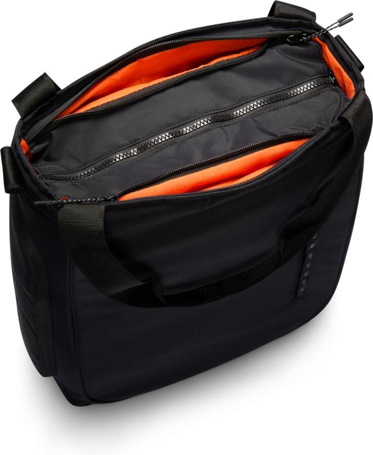 Nike Commute draagtas (20 liter) Zwart