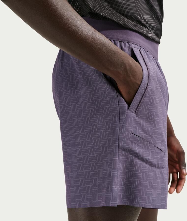 Nike Court Advantage Dri-FIT-shorts voor heren (15 cm) Paars