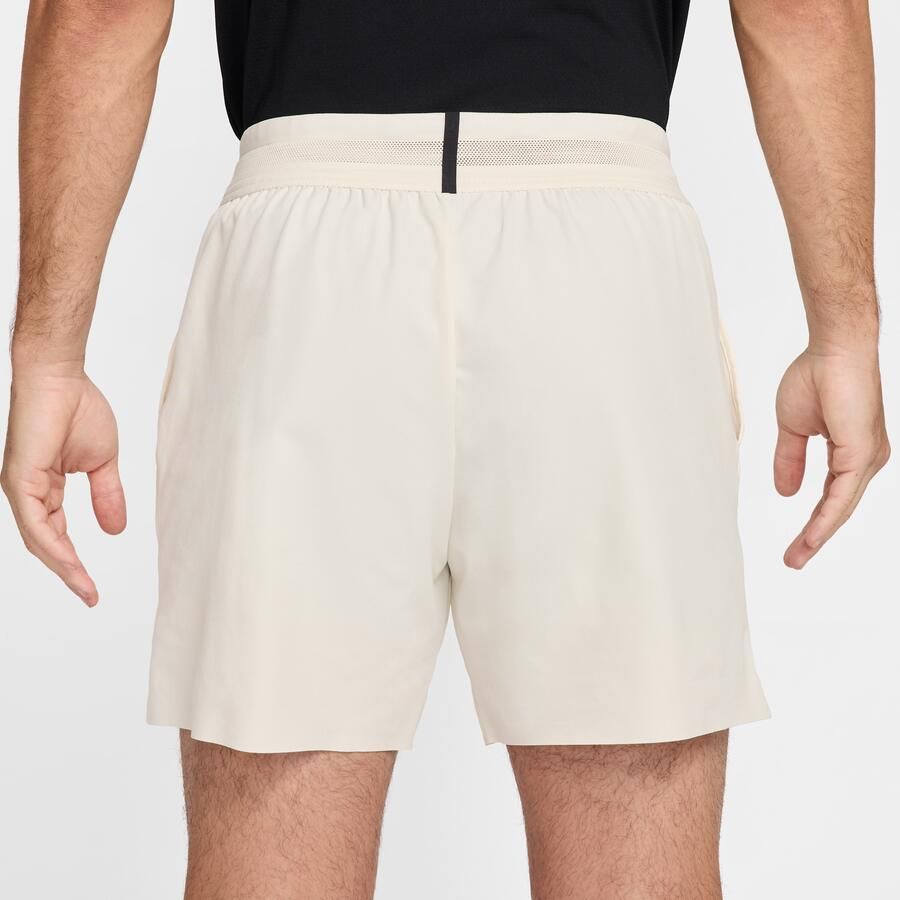 Nike Court Slam Dri-FIT tennisshorts voor heren Bruin - Foto 2