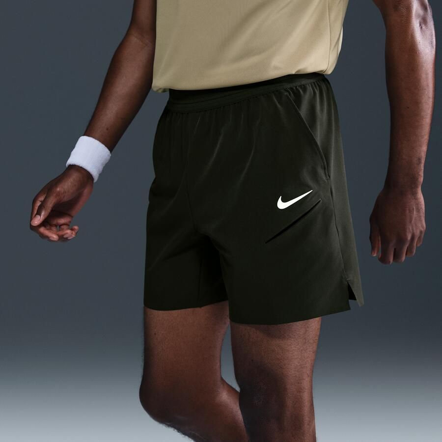 Nike Court Slam Dri-FIT tennisshorts voor heren Groen
