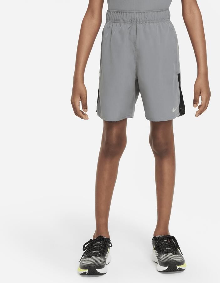 Nike Dri-FIT Challenger trainingsshorts voor jongens Grijs - Foto 3
