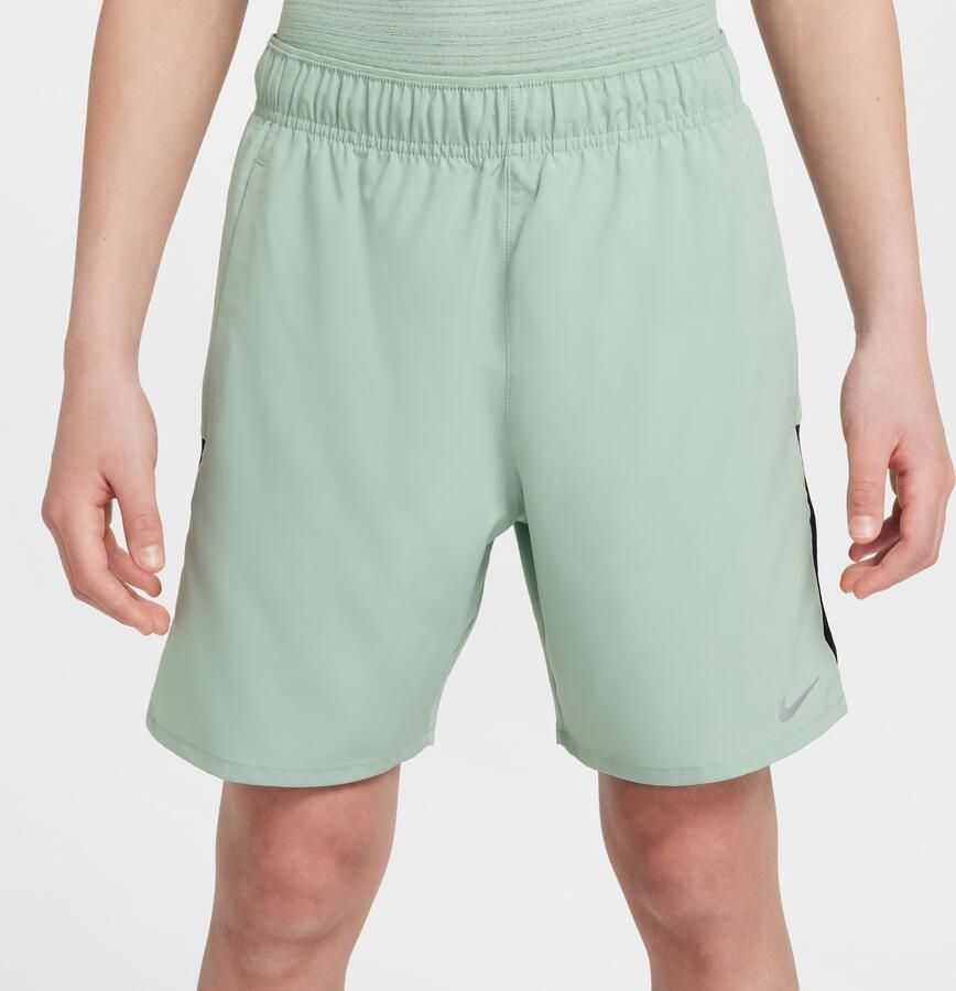 Nike Dri-FIT Challenger trainingsshorts voor jongens Groen - Foto 3