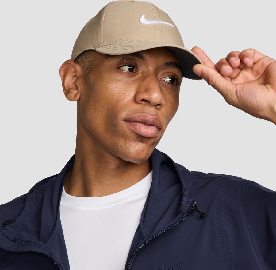 Nike Dri-FIT Club gestructureerde Swoosh pet Bruin - Foto 2