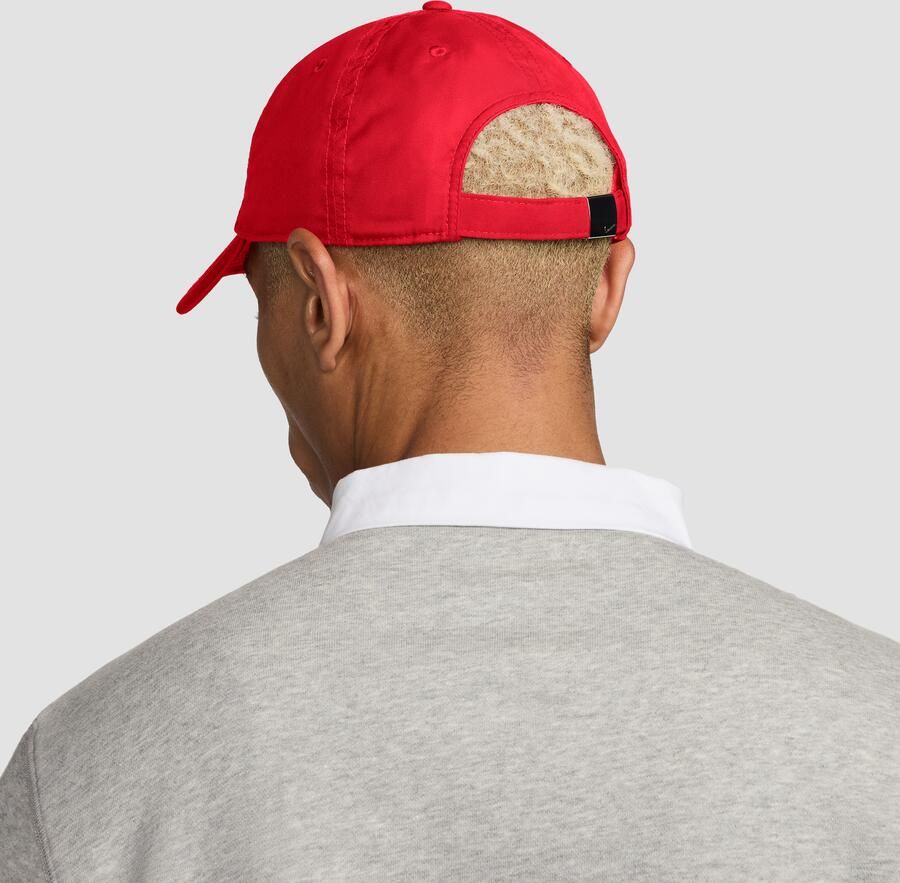 Nike Dri-FIT Club ongestructureerde pet met metalen Swoosh Rood - Foto 4