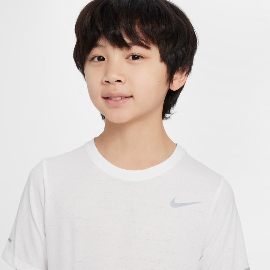 Nike Dri-FIT Miler trainingstop voor jongens Wit - Foto 2