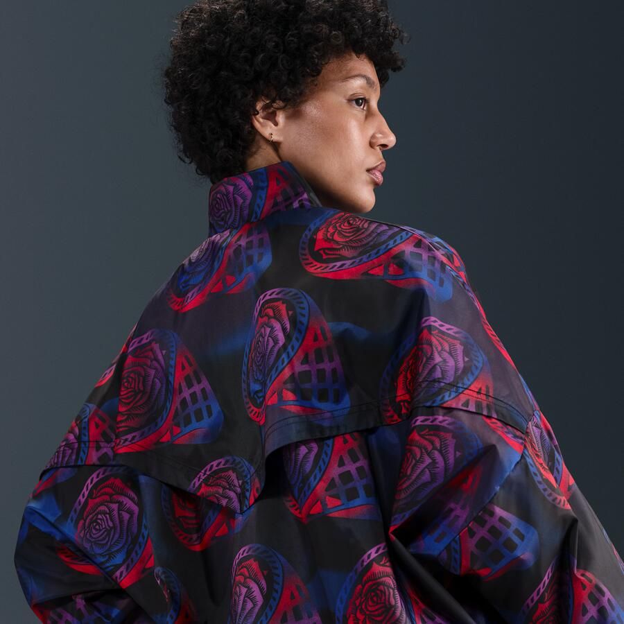 Nike Engeland Essential Windrunner geweven voetbaljack voor dames Zwart