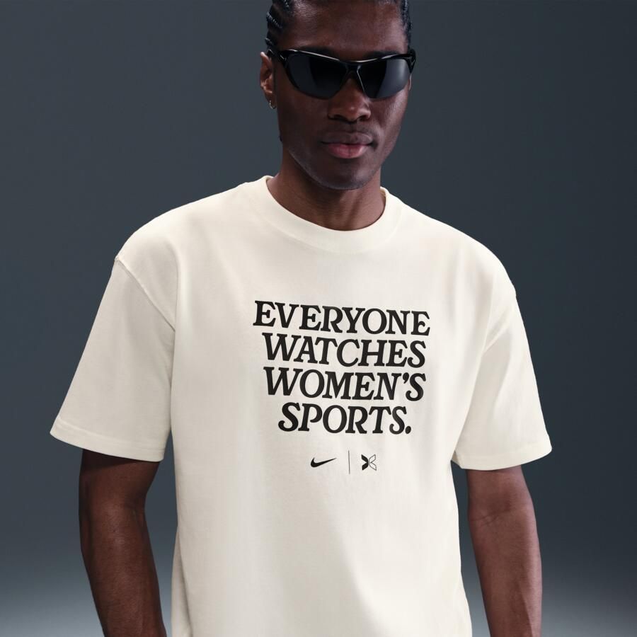 Nike Everyone Watches Women's Sports™ by TOGETHXR T-shirt Wit - Foto 2