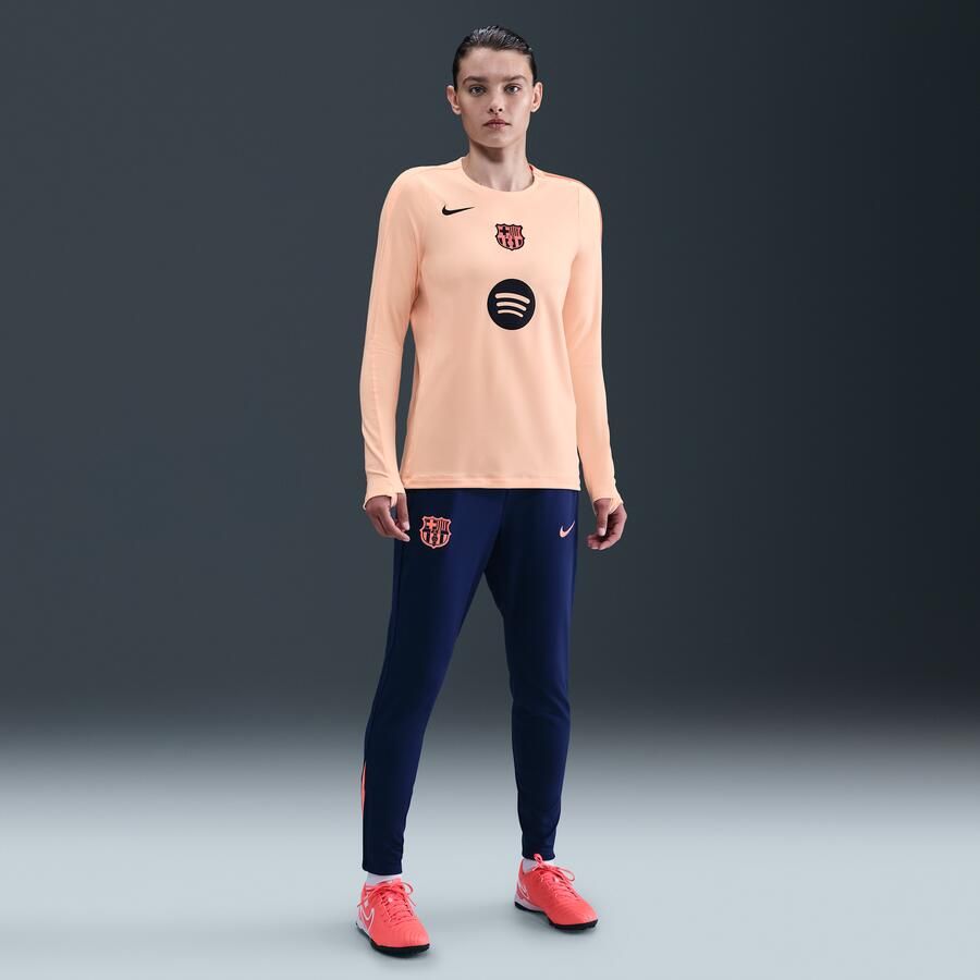 Nike FC Barcelona Strike Derde Total 90 knit voetbaltop met ronde hals en Dri-FIT voor dames Oranje - Foto 3