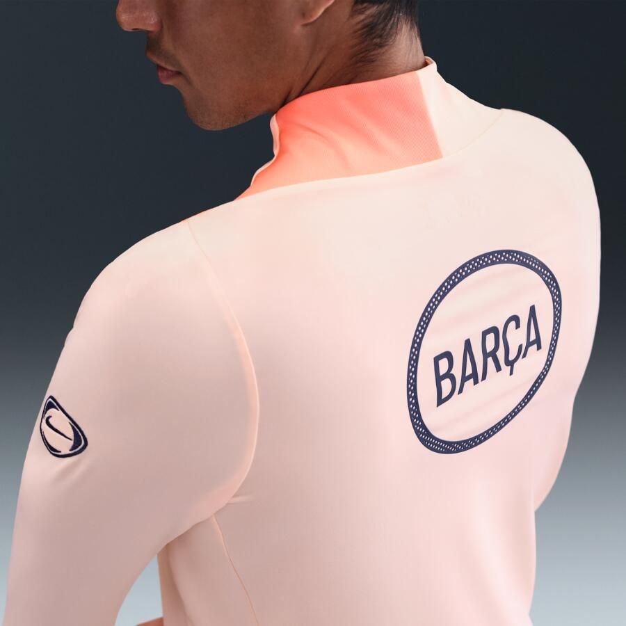 Nike FC Barcelona Strike Derde Total 90 knit voetbaltrainingstop met Dri-FIT voor heren Oranje