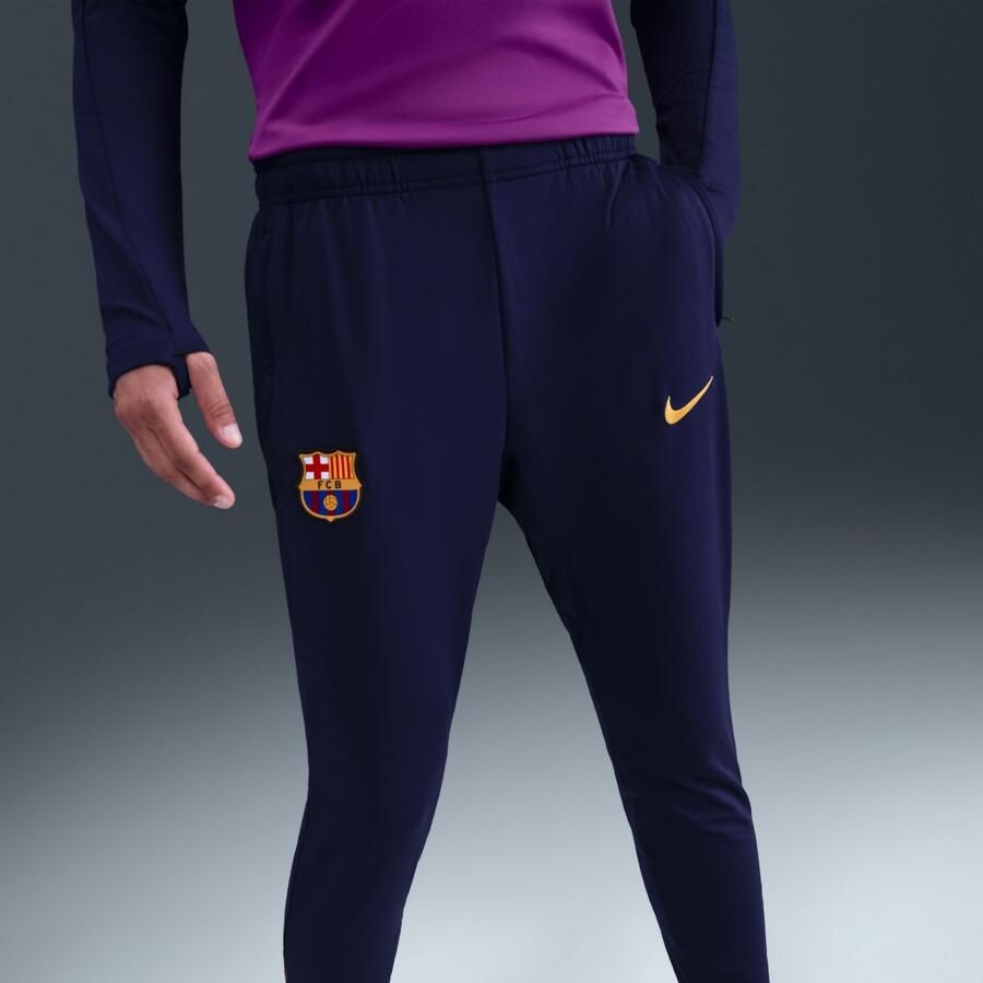 Nike FC Barcelona Strike Dri-FIT knit voetbalbroek voor dames Paars