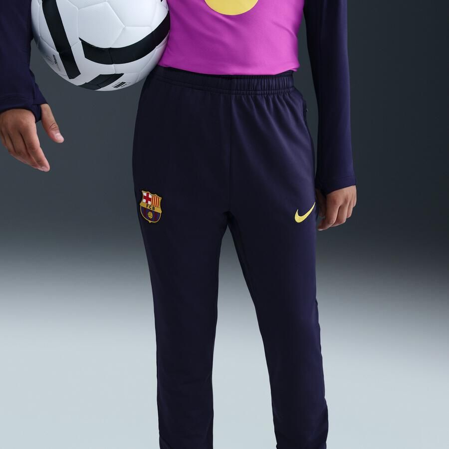 Nike FC Barcelona Strike Dri-FIT knit voetbalbroek voor kids Paars