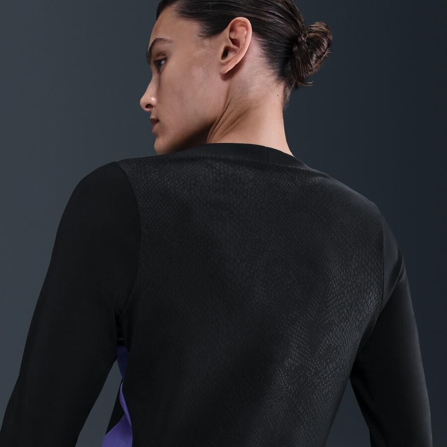 Nike FC Barcelona Strike Uit Kobe Dri-FIT warming-uptop met ronde hals voor dames Zwart