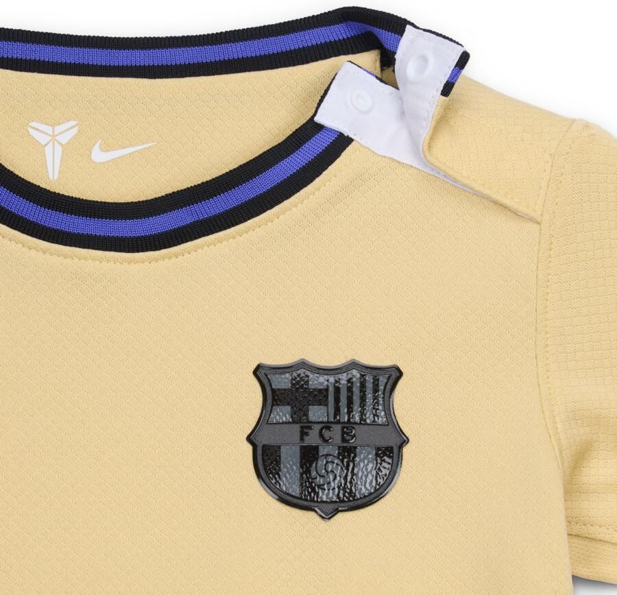 Nike FC Barcelona 2025 26 Stadium Uit Kobe driedelig replicavoetbaltenue voor baby's peuters Bruin