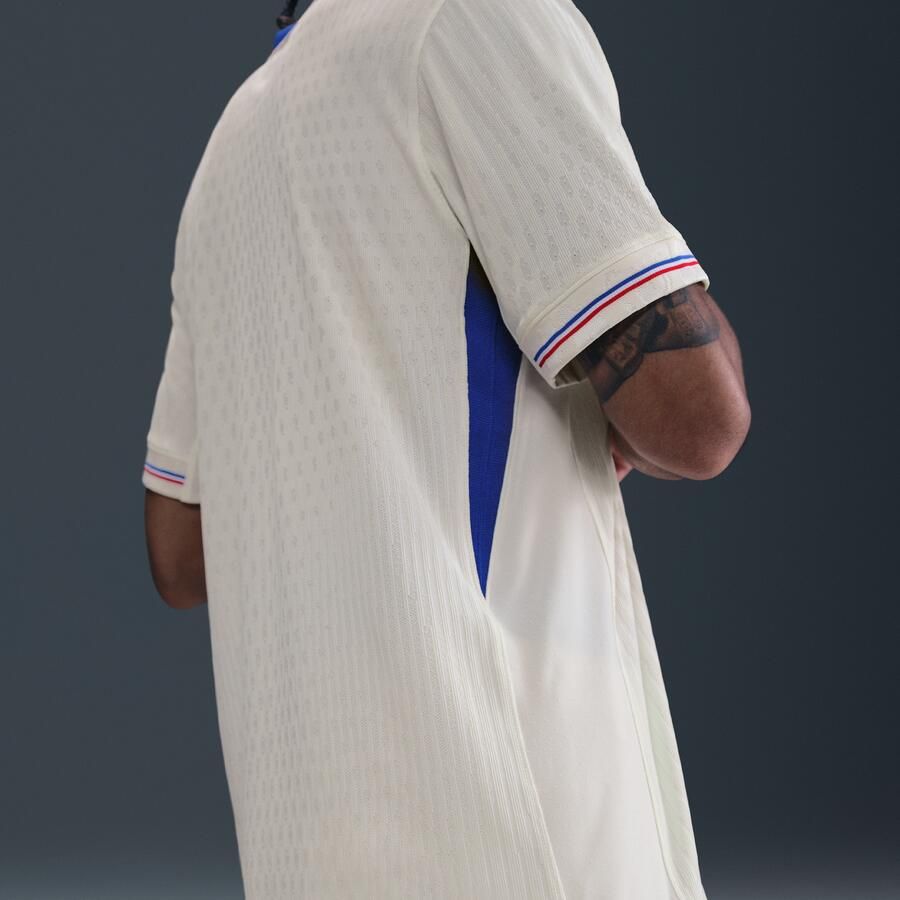 Nike FFF 2025 Match Uit (vrouwenelftal) Dri-FIT ADV authentiek voetbalshirt voor heren Bruin