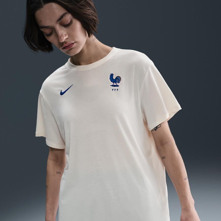 Nike FFF Relaxed One Dri-FIT voetbaltop met korte mouwen voor dames Bruin - Foto 4