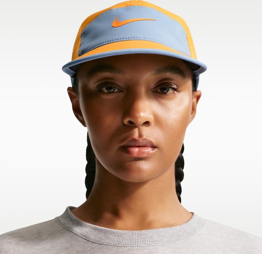 Nike Fly Dri-FIT ongestructureerde Swoosh pet Geel - Foto 2