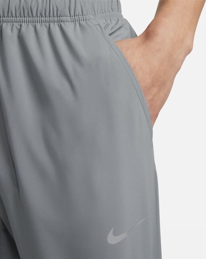 Nike Form Dri-FIT toelopende multifunctionele herenbroek Grijs - Foto 3