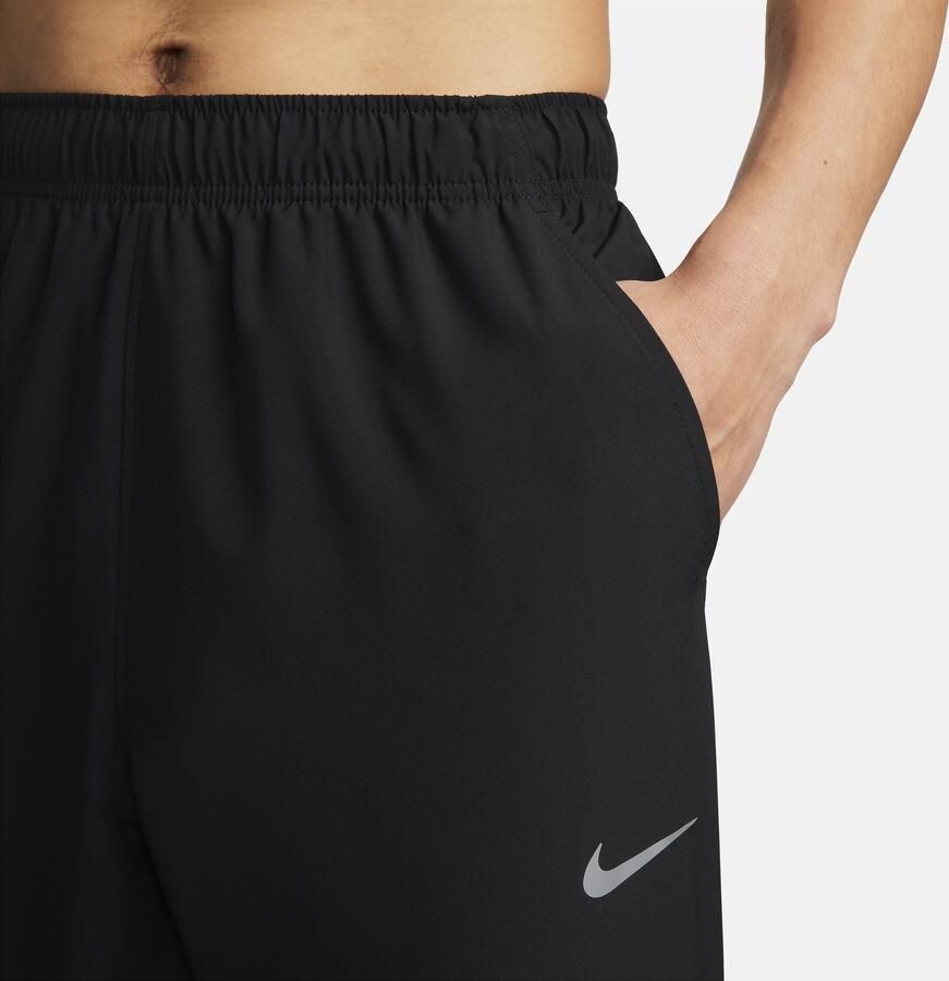 Nike Form Dri-FIT toelopende multifunctionele herenbroek Zwart
