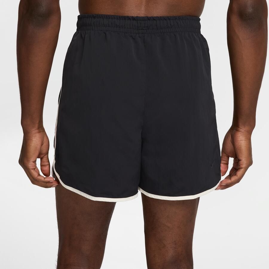 Nike Gym Heritage niet-gevoerde trainingsshorts met Dri-FIT voor heren (13 cm) Zwart