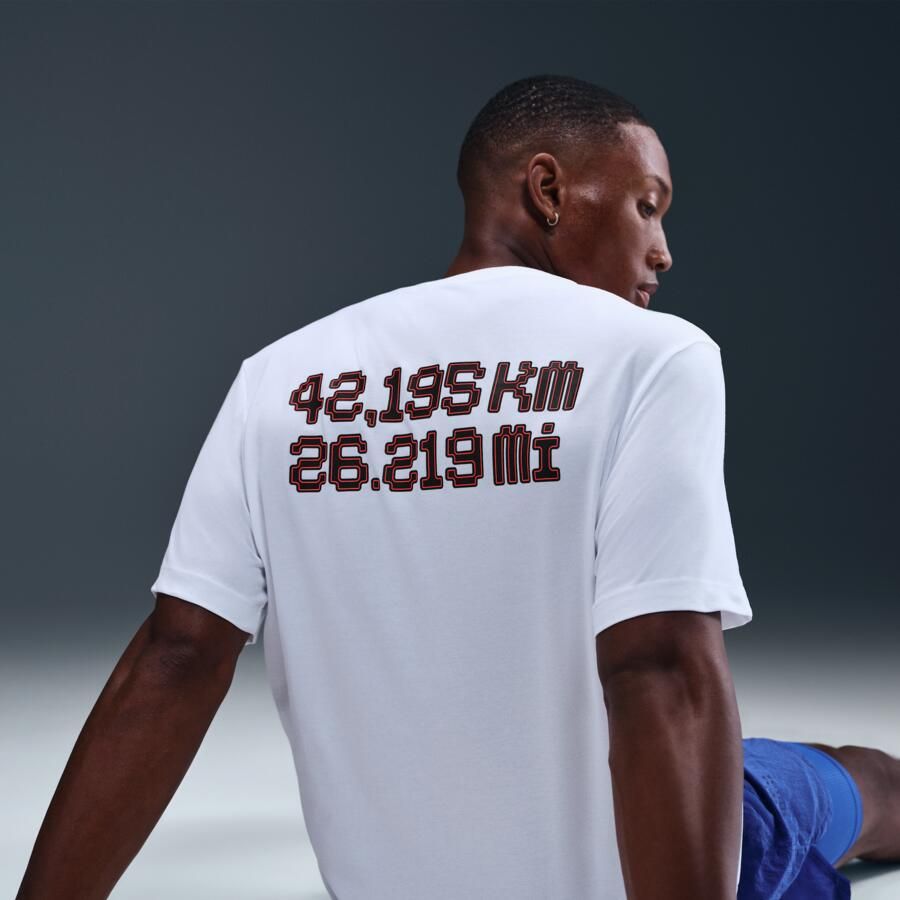 Nike hardloopshirt met korte mouwen en Dri-FIT voor heren Wit