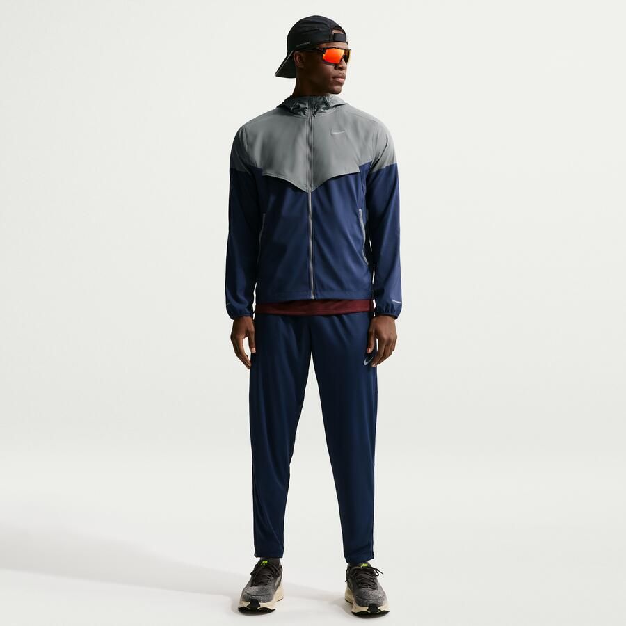 Nike Impossibly Light Windrunner hardloopjack voor heren Grijs