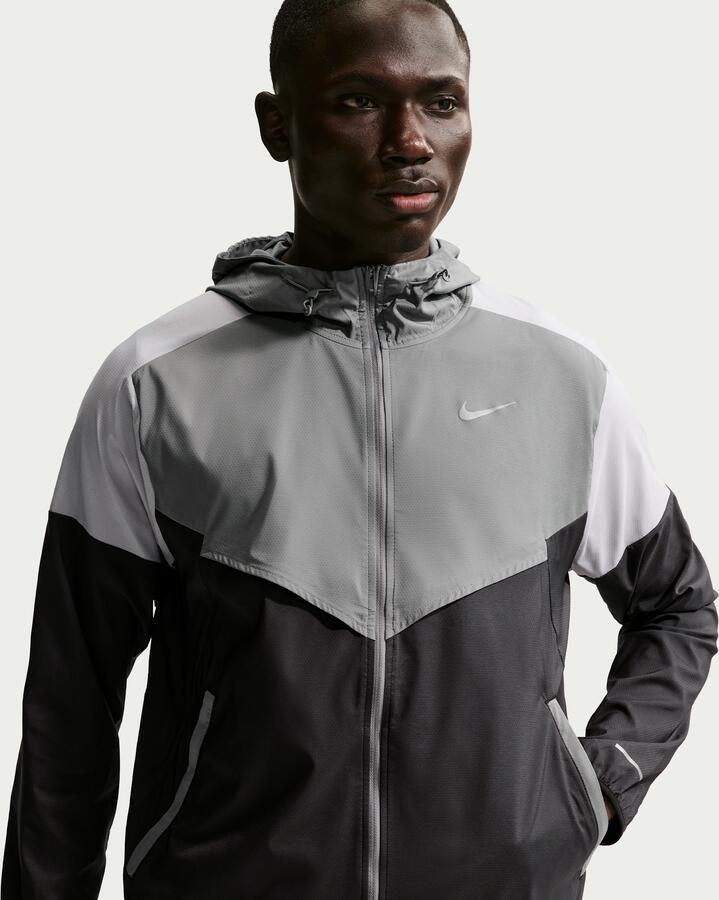 Nike Impossibly Light Windrunner hardloopjack voor heren Grijs - Foto 4