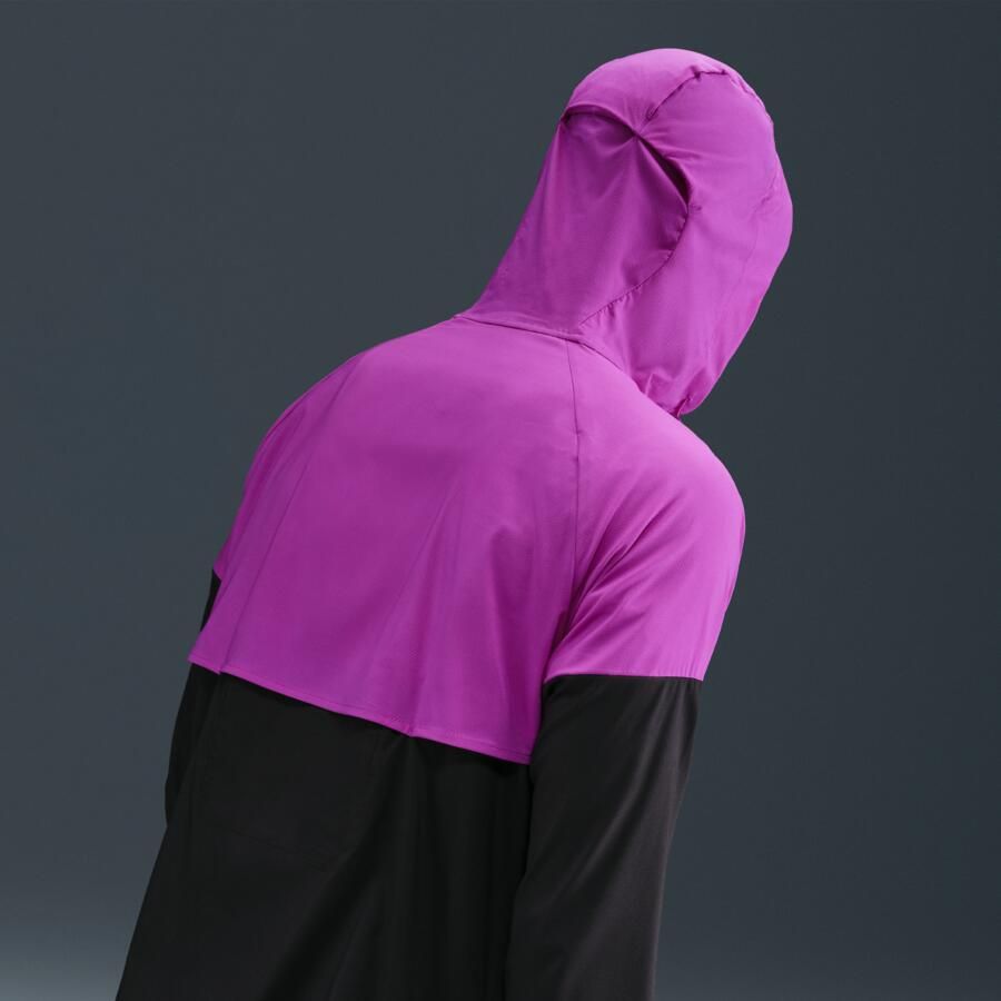 Nike Impossibly Light Windrunner hardloopjack voor heren Paars