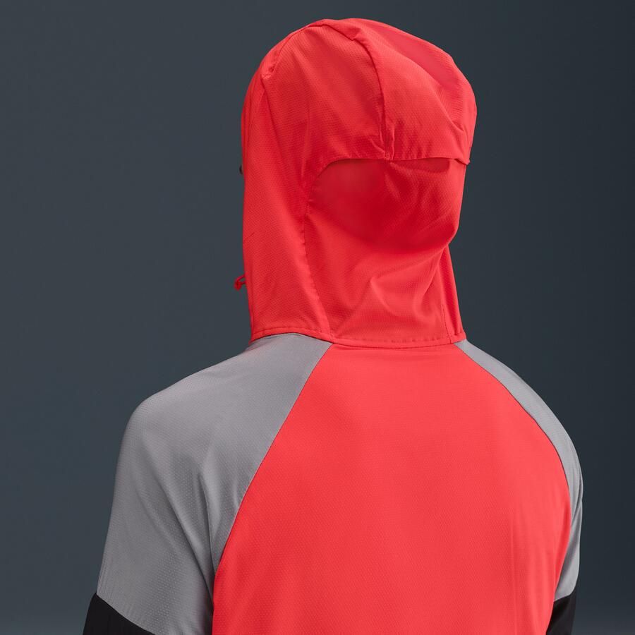 Nike Impossibly Light Windrunner hardloopjack voor heren Rood